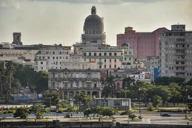 Havana je bila pomembna postojanka, prek katere je »stari« svet izčrpaval »novega«. Foto: Gašper Završnik