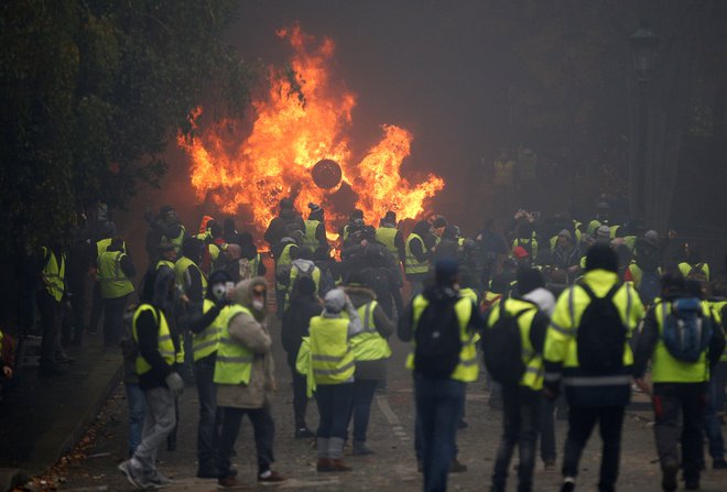 Protestniki se danes zbirajo tudi v drugih delih države, denimo v Strasbourgu in Nantesu. FOTO: Stephane Mahe/Reuters