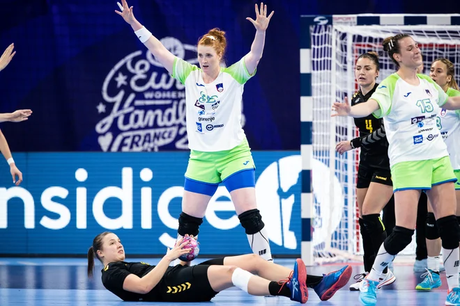 Lina Krhlikar je bila tudi v Franciji steber slovenske obrambe. FOTO: Jure Eržen