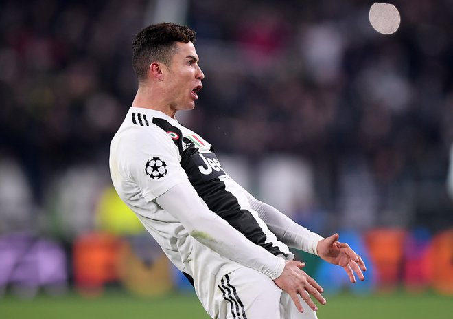 Cristiano Ronaldo je pravi kralj motivacijskih prijemov. FOTO: Reuters