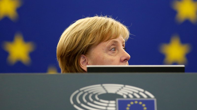 Fotografija: Nemčijio, ki je z izvozno usmerjenim gospodarstvom v dolgem obdobju mednarodnega odpiranja veliko pridobila, skrbi vzpon suverenističnih sil po Evropi. FOTO: Reuters