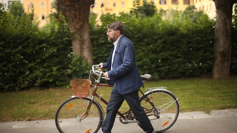 Fotografija: Luka Novak, pisatelj, založnik, politik in prevajalec.
Foto: Jure Eržen