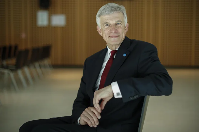 Ronald M. Šega je junija sprejel častno članstvo v Inženirski akademiji Slovenije. FOTO: Uroš Hočevar/Delo