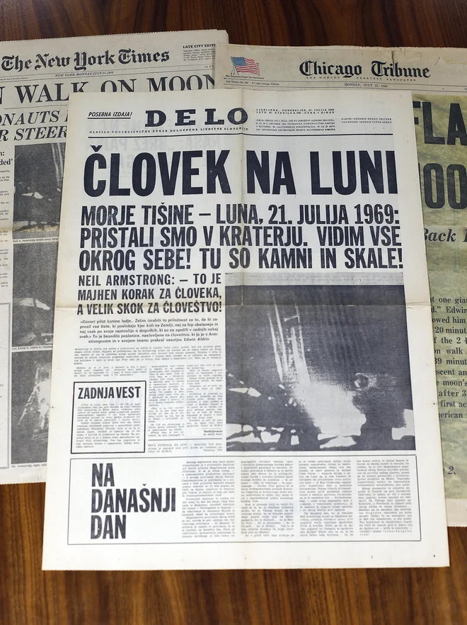 Naslovnica časopisa Delo. FOTO: Blaž Samec/Delo/Muzej tiska