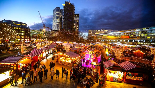 Božična tržnica v Berlinu. Foto Reuters