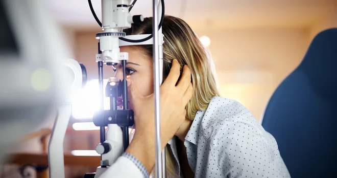 Več ko bo optometristov, več bo priložnosti, zato moramo sodelovati med seboj, pravi Matic Vogrič. FOTO: Shutterstock