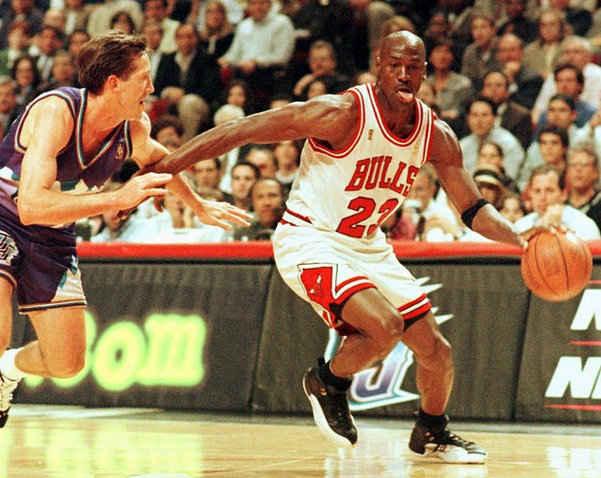 Michael Jordan je osvojil šest naslovov prvaka lige NBA s Chicago Bulls. FOTO: AFP