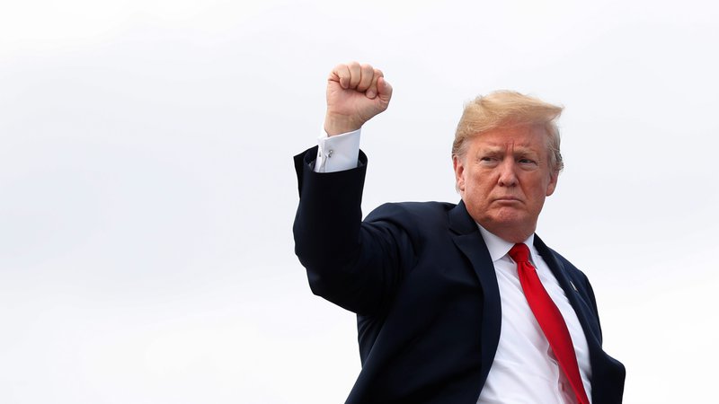 Fotografija: Ameriški republikanski predsednik Donald Trump na fotografiji iz junija 2018.  FOTO: Kevin Lamarque/Reuters