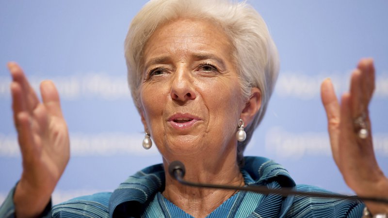 Fotografija: Zdaj je pravi čas, da posodobimo pravila pakta stabilnosti in rasti. Ne bi se smeli osredotočati le na razmerje med dolgom in BDP, ko ocenjujemo vzdržnost dolga, upoštevati bi morali tudi stopnje rasti in prevladujoče obrestne mere, je prepričana predsednica ECB Christine Lagarde. FOTO: Reuters