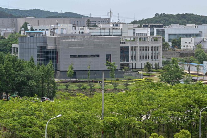 Inštitut za virologijo v kitajskem Wuhanu. Foto Hector Retamal Afp