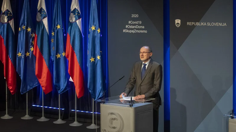 Fotografija: Kako učinkovito je bilo v času covida vladno komuniciranje prek uradnega govorca Jelka Kacina? Foto Voranc Vogel/Delo