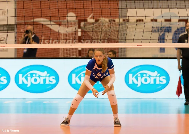 Priložnost je dobila tudi komaj 16-letna Žana Zdovc Sporer. FOTO: CEV