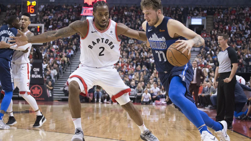 Fotografija: Luka Dončić v tej sezoni na tekmo povprečno prispeva po 19,8 točke. FOTO: Nick Turchiaro/Reuters