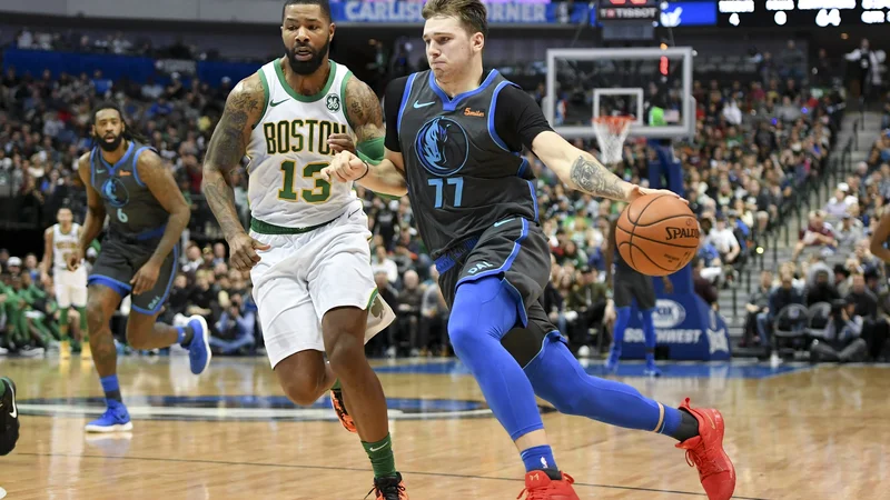 Fotografija: 19-letni Ljubljančan igra za moštvo Dallas Mavericks. V povprečju je na parketu prebil 33,2 minute in dosegel 18,5 točke. FOTO: Alkis Konstantinidis/Reuters