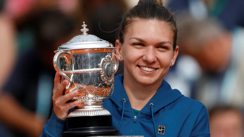 Fotografija: Tako kot lani bo tudi letos sezono na 1. mestu WTA končala Simona Halep. FOTO: Reuters