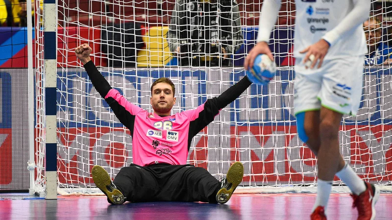 Fotografija: Klemen Ferlin je bil številka 1 tako v celjskih kot reprezentančnih vratih. FOTO: AFP