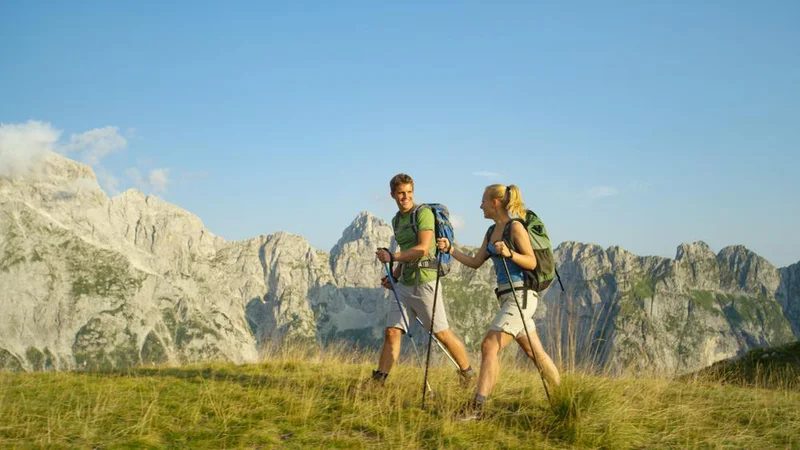 Fotografija: Opremo izberemo glede na letni čas in vremenske razmere ter zahtevnost in dolžino ture. FOTO: Shutterstock