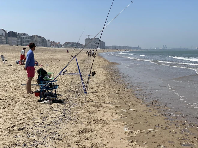 Plaže so kljub poletnemu vremenu še bolj ali prazne. FOTO: Tomislav Krasnec
