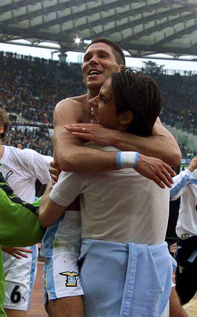 Diego Simeone in Simone Inzaghi sta se leta 2000 veselila zmage na mestnem derbiju proti Romi. FOTO: Reuters