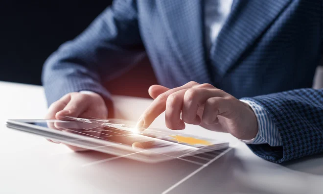 Digitalizacija razbija meje &ndash; dostop do informacij je ključ. FOTO: Bigstock.com