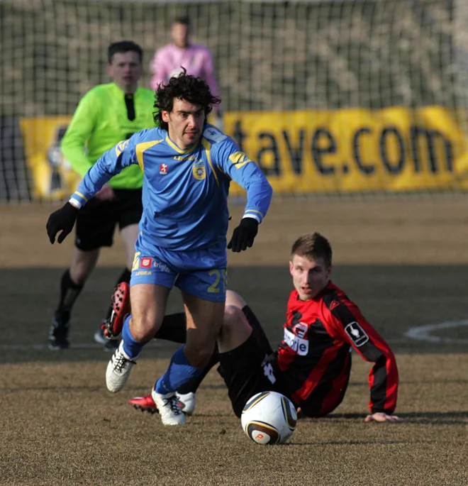 Lucas Mario Horvat (levo) je že eden od simbolov slovenske lige, v kateri je prvič zaigral leta 2005. Foto: Mavric Pivk/Delo