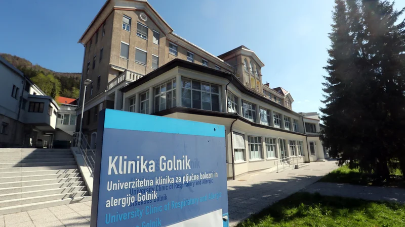Fotografija: Obolele bodo sprejemali le še na ljubljanski infekcijski kliniki. FOTO: Dejan Javornik