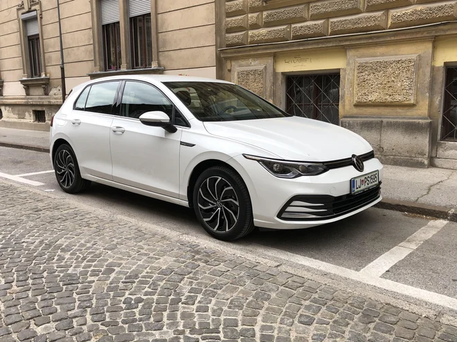 Končno hitrost doseže pri 223 kilometrih na uro, do stotice poseže v 8,8 sekunde. FOTO: Aljaž Vrabec