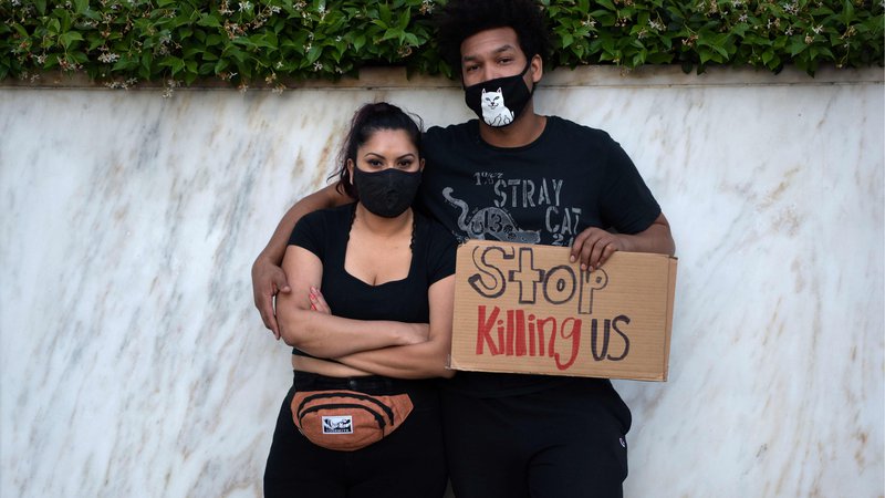 Fotografija: Protestnika proti uboju Georgea Floyda iz Los Angelesa Foto Agustin Paullier Afp