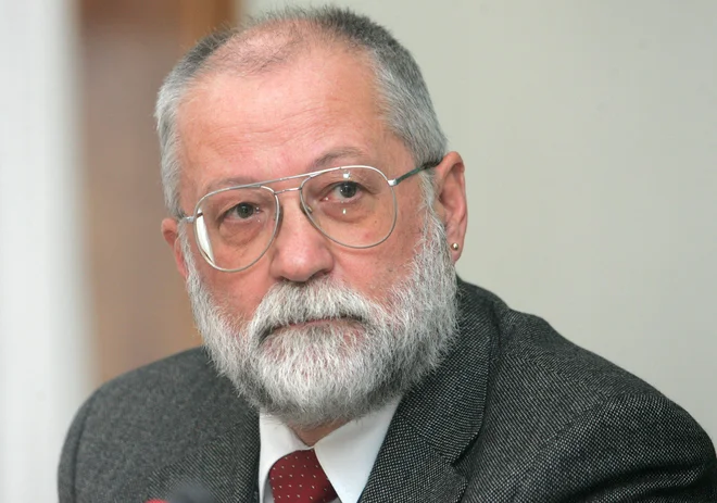 Vodenje urada za zamejce in Slovence po svetu naj bi prevzel Peter Jožef Česnik, ki je z izvolitvijo v parlament pri 73 letih postal najstarejši poslanec v zadnjem sklicu. FOTO: Igor Zaplatil