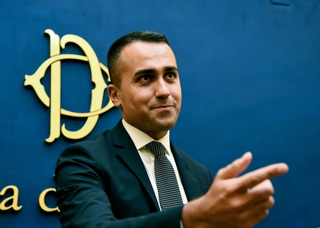 Vodja gibanja Luigi di Maio je po objavi programa sporočil, da je v njem upoštevanih vseh 20 predlogov, ki so jih sami predložili mandatarju Giussepeju Conteju. FOTO: AFP