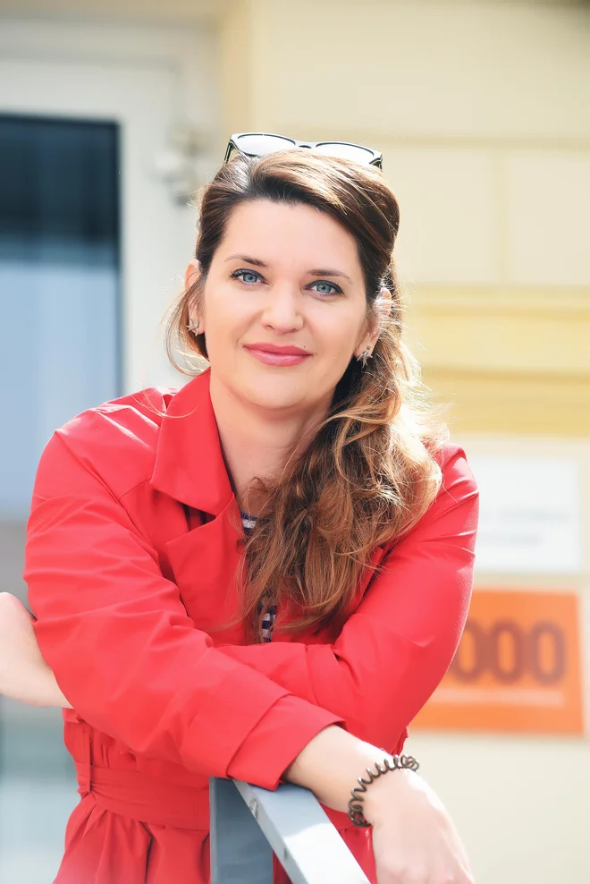 Renata Zamida, direktorica Javne agencije za knjigo:&nbsp;Dokler nam knjige ne bodo dostopne na vsakem koraku, razstavljene v izložbah in vidne v medijih, jih bomo tudi iz misli in od srca lažje odrivali. FOTO: Mateja Jordovič Potočnik