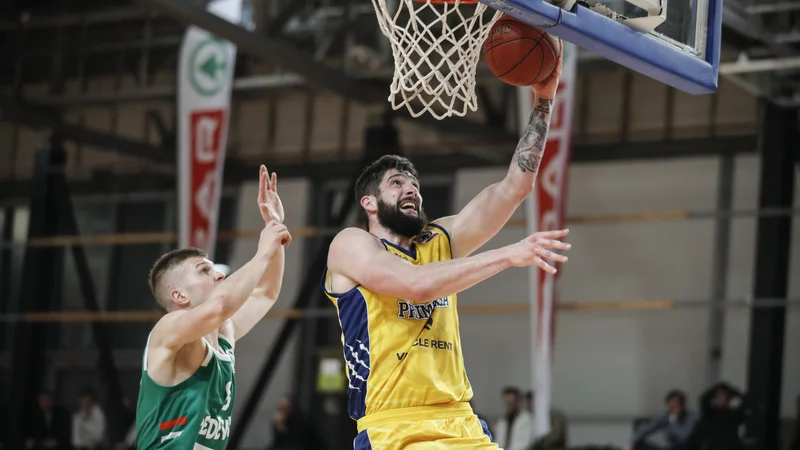 Fotografija: Žiga Dimec je bil s Primorsko še letos tekmec Olimpije, za katero bo odslej igral. FOTO: Uroš Hočevar