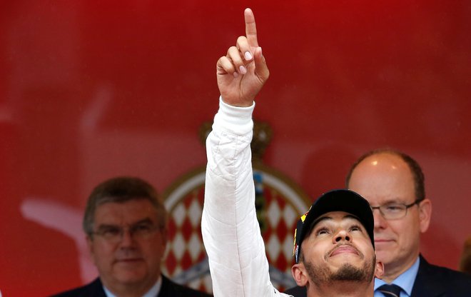 Lewis Hamilton je šestkratni svetovni prvak in eden najbolje plačanih športnikov na svetu. FOTO: Reuters