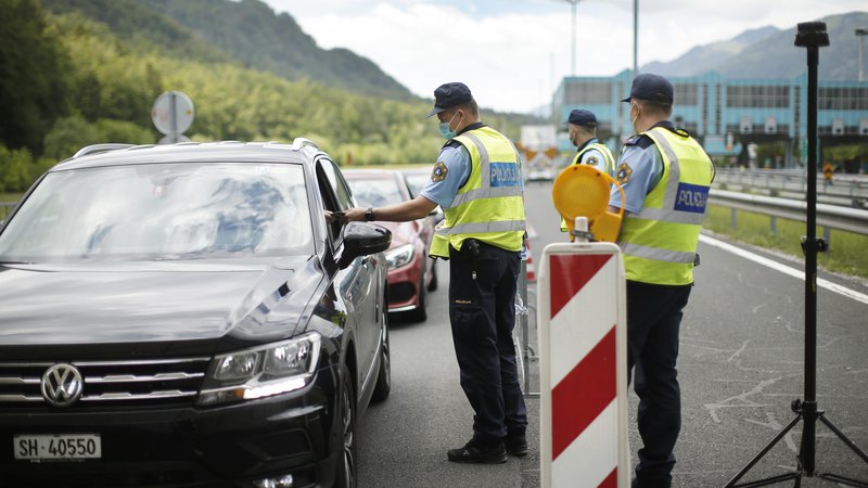 Fotografija: Razlogi za zaprte meje s Slovenijo tičijo v interesih avstrijske turistične industrije. FOTO: Jure Eržen