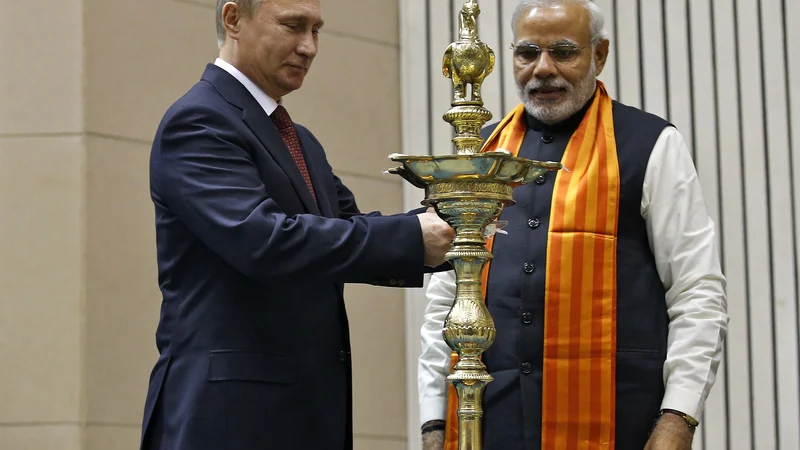 Fotografija: Če bi obveljala pobuda ameriškega predsednika Donalda Trumpa, bi bila na jesenski vrh G7 povabljena tudi ruski predsednik Vladimir Putin in indijski premier Narendra Modi. FOTO: Reuters