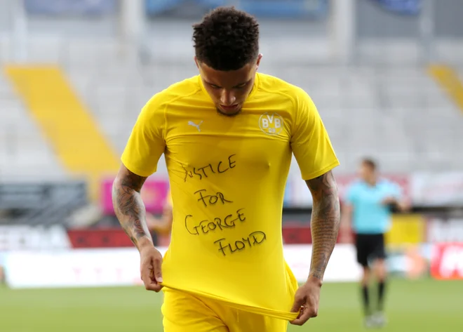 Jadon Sancho zahteva pravico. FOTO: Reuters