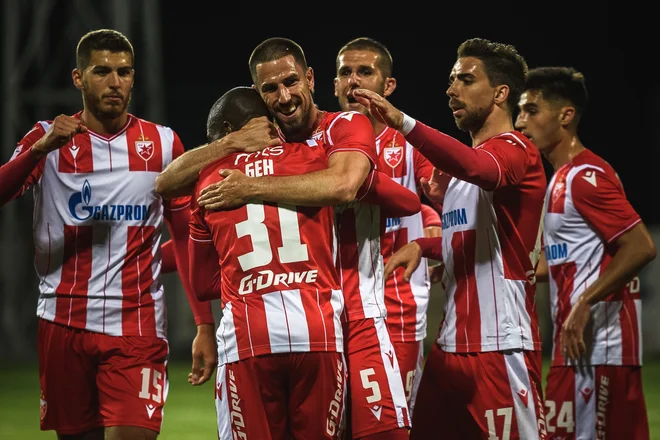Nogometaši Crvene zvezde naj bi konec tedna igrali na svojem štadionu pred 24.500 navijači. FOTO: AFP
