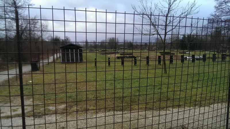 Fotografija: Na Rakovi jelši je še več kot tretjina vrtičkov neoddanih FOTO Aleš Stergar/Delo