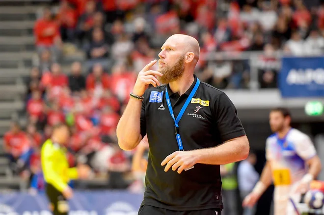 Aleš Pajovič je sijajno začel zgodbo na klopi avstrijske reprezentance. Na prvi tekmi je premagal Španijo. FOTO: ÖHB