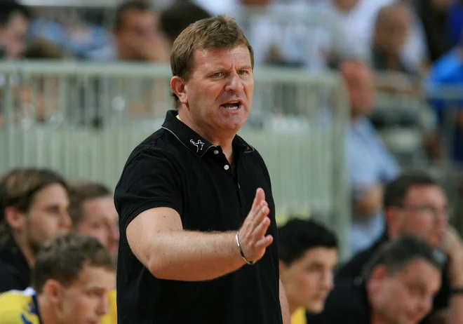 Fredi Radojkovič je s Cimosom v sezoni 2010/11 osvojil naslov državnega prvaka in pokalnega zmagovalca, zdaj je matično Izolo pripeljal v prvo ligo. FOTO: Leon Vidic