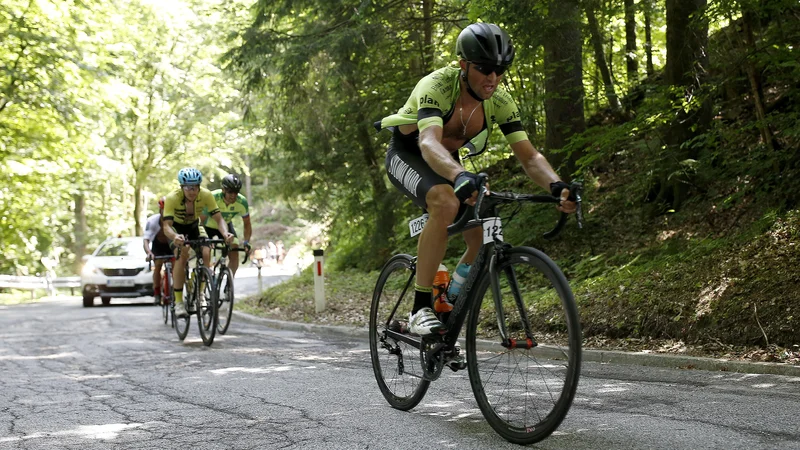 Fotografija: Čeprav je usoda letošnjega maratona Franja še negotova, bodo številni slovenski kolesarji romali na Kladje. FOTO: Blaž Samec/Delo