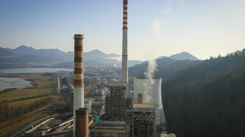 Fotografija: Poskusno bi sosežig goriva iz nenevarnih odpadkov lahko začeli konec leta 2021. FOTO: Jože Suhadolnik/Delo