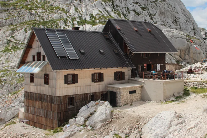 Koča na Doliču. FOTO: Manca Ogrin
