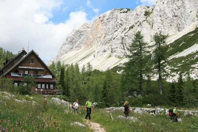 Koča pri Triglavskih jezerih (Julijske Alpe, 1685 m) FOTO: Arhiv koče ori Triglavskih jezerih