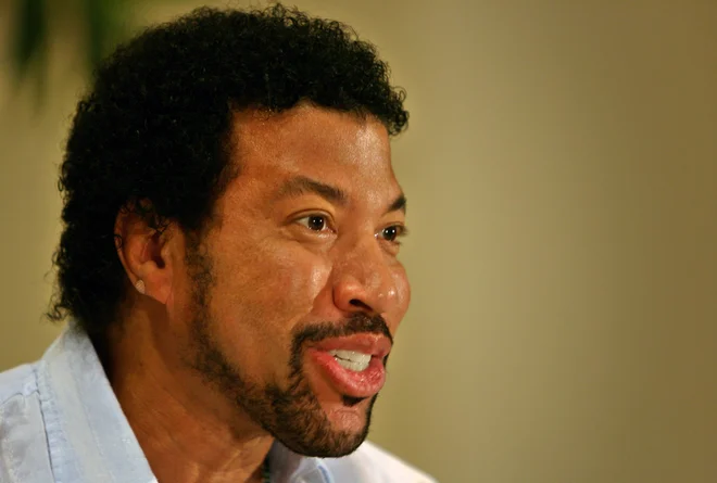 Lionel Richie je prodal sto milijonov albumov, kar ga uvršča med najbolj prodajane avtorje vseh časov. FOTO: Ahmed Jadallah/Reuters