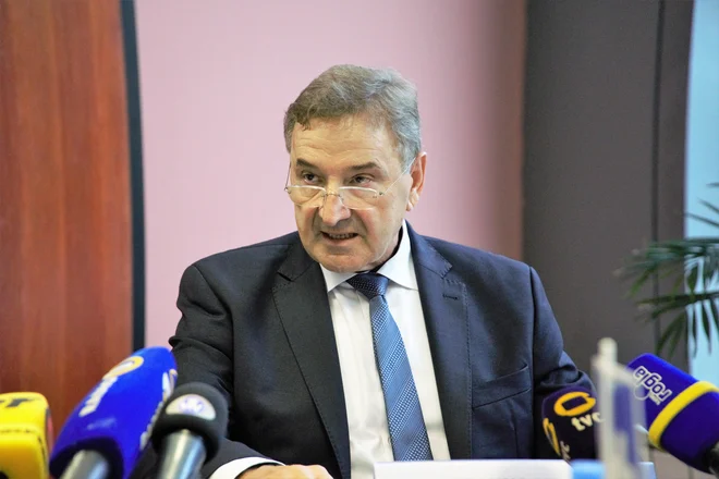 Predsednik OZS Branko Meh ocenjuje, da bi zaprtje prodajaln ob nedeljeah še poslabšalo položaj trgovcev. FOTO: Piano Brane