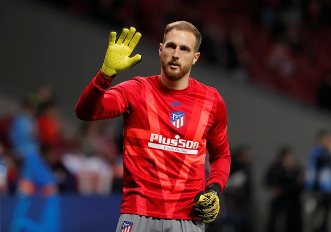 Jan Oblak na vročem štadionu San Memes v Bilbau začenja lov za petim zaporednim naslovom najboljšega vratarja španskega prvenstva. FOTO: Reuters