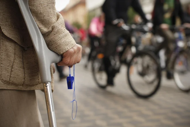 Če bi trdili, da se od desetih družin v vsaj eni dogaja fizično nasilje, bi bil to statistični podatek. Resnični podatek pa je najbrž grozljivo višji, opozarjajo na Zdusu. FOTO: Jure Eržen/Delo