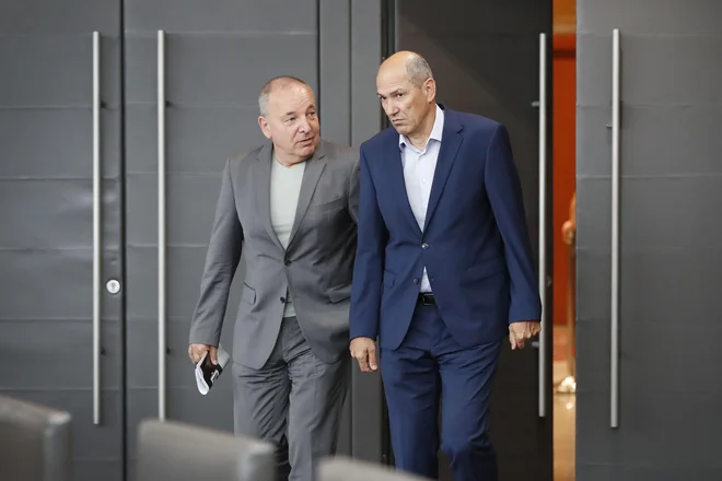 Minister za finance Andrej Šircelj vladi Janeza Janša le težko najde fiskalni prostor za spodbude gospodarstvu. Foto: Leon Vidic/Delo