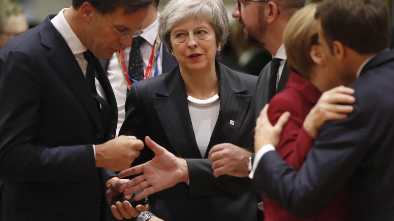 Fotografija: Britanska premierka Theresa May utegne postati tragična figura razprav o brexitu. FOTO: Alastair Grant/AP